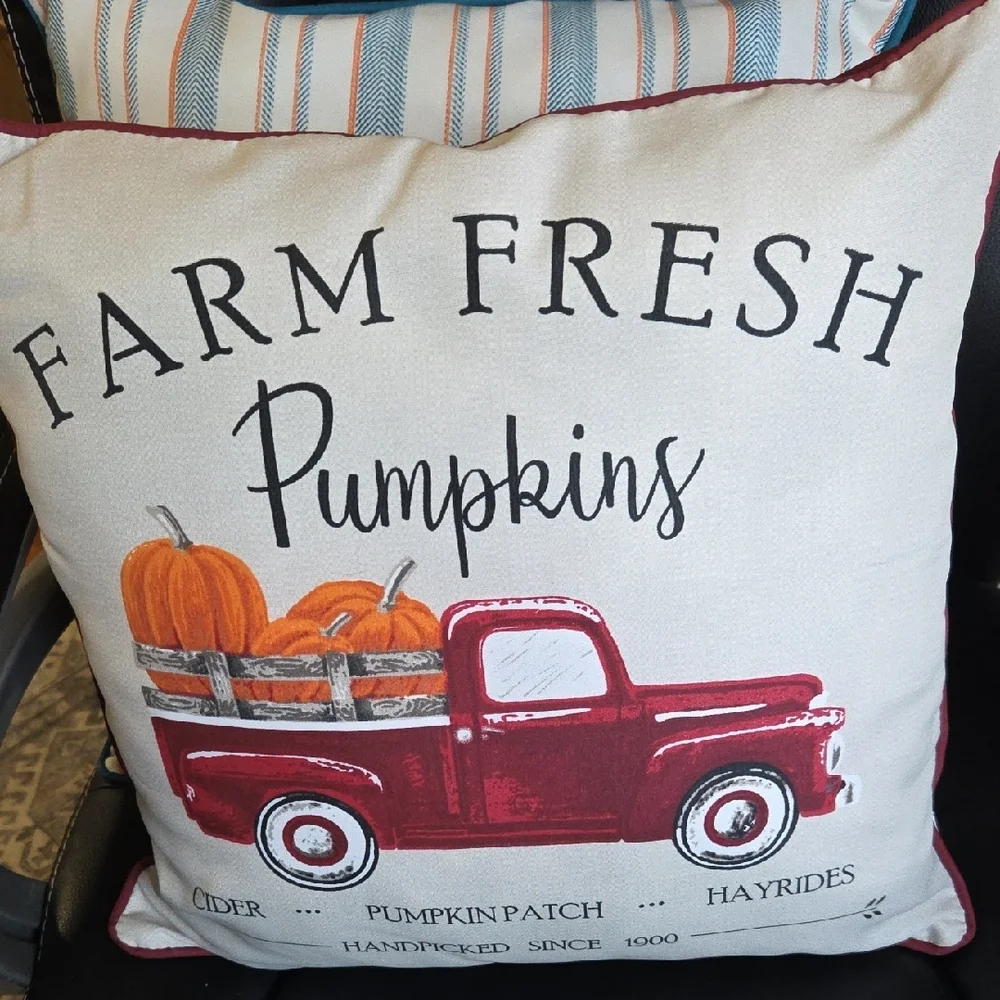 Autumn Leaves and Farm Fresh Pumpkins Decorative Pillow Set X